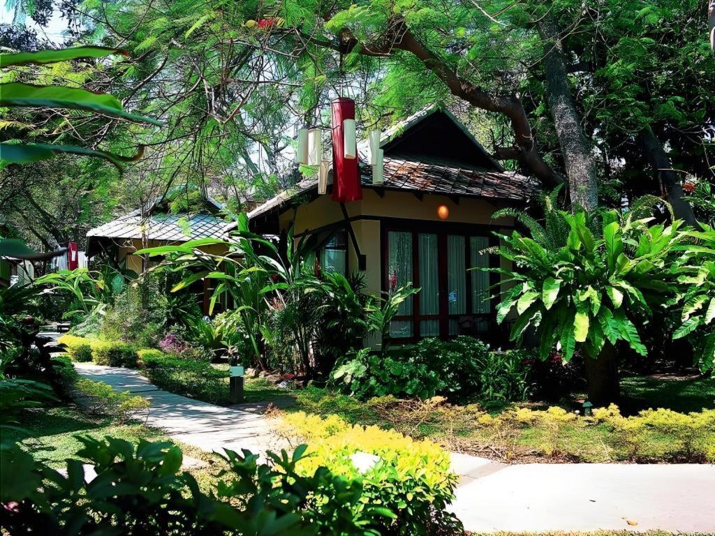 Baan Talay Dao Resort ホアヒン郡 エクステリア 写真